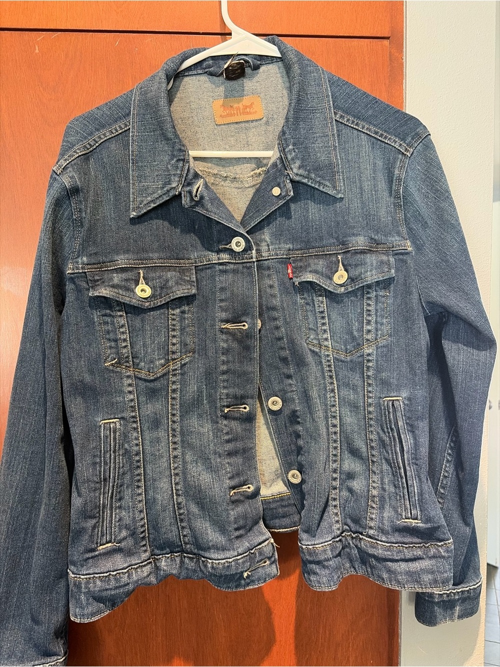 Classic Levi’s Women's Denim Jacket - Blue